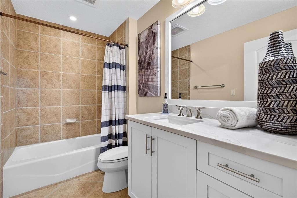 For Sale: $949,000 (3 beds, 3 baths, 2461 Square Feet)