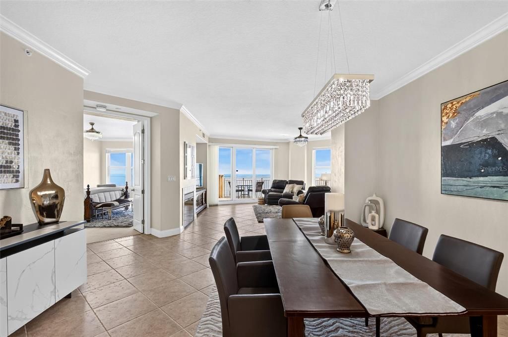 For Sale: $949,000 (3 beds, 3 baths, 2461 Square Feet)