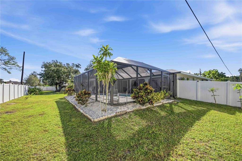 En Venta: $415,000 (3 camas, 2 baños, 2212 Pies cuadrados)