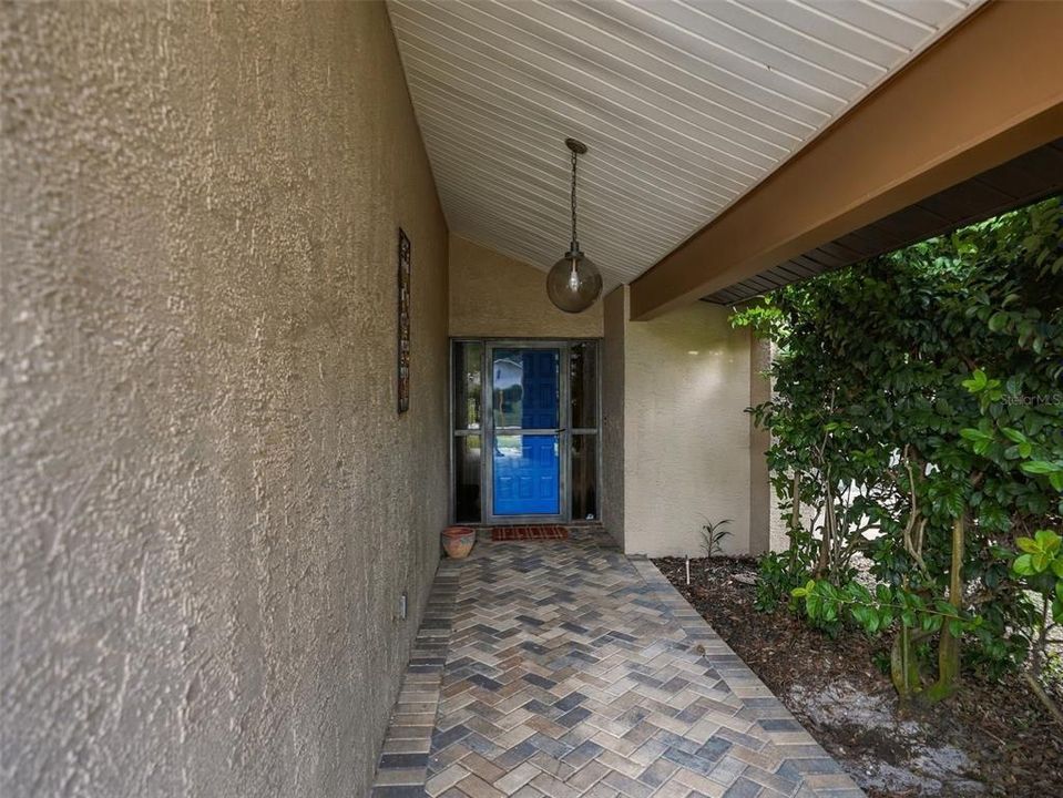 En Venta: $380,000 (3 camas, 2 baños, 1920 Pies cuadrados)