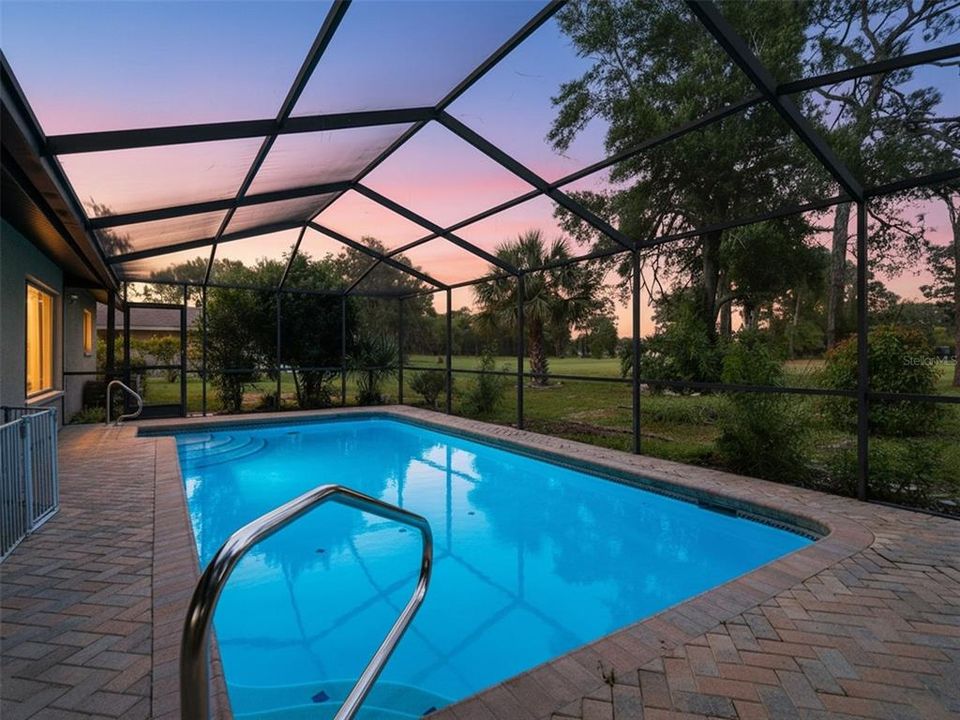 En Venta: $380,000 (3 camas, 2 baños, 1920 Pies cuadrados)