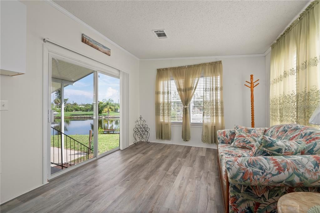 En Venta: $289,000 (2 camas, 2 baños, 1104 Pies cuadrados)