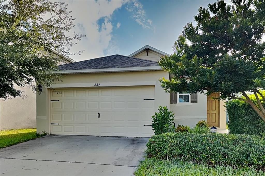 For Rent: $2,299 (3 beds, 2 baths, 1666 Square Feet)