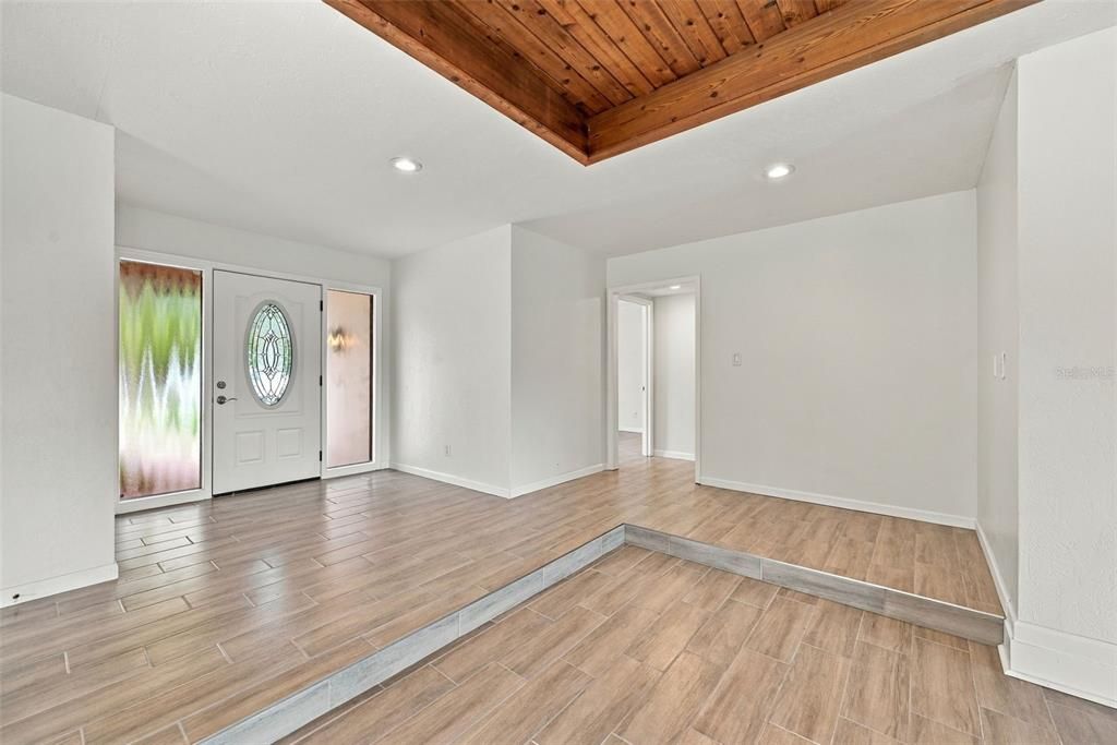 В аренду: $2,500 (4 спален, 2 ванн, 2523 Квадратных фут)