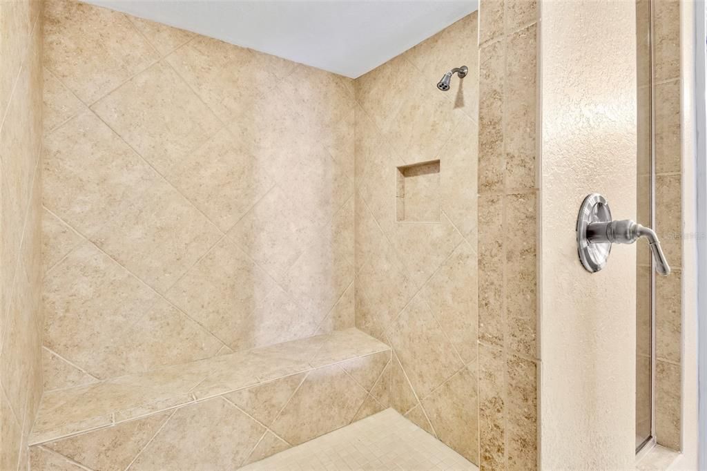 На продажу: $499,000 (3 спален, 2 ванн, 2306 Квадратных фут)