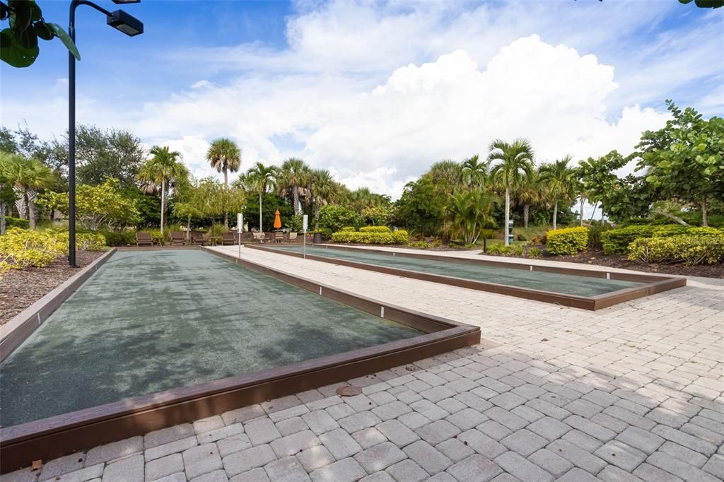 Active With Contract: $700,000 (3 beds, 3 baths, 2280 Square Feet)