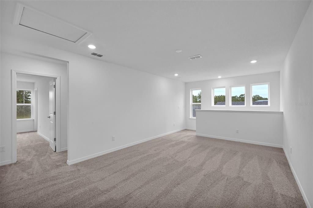 En Venta: $372,000 (3 camas, 2 baños, 1962 Pies cuadrados)