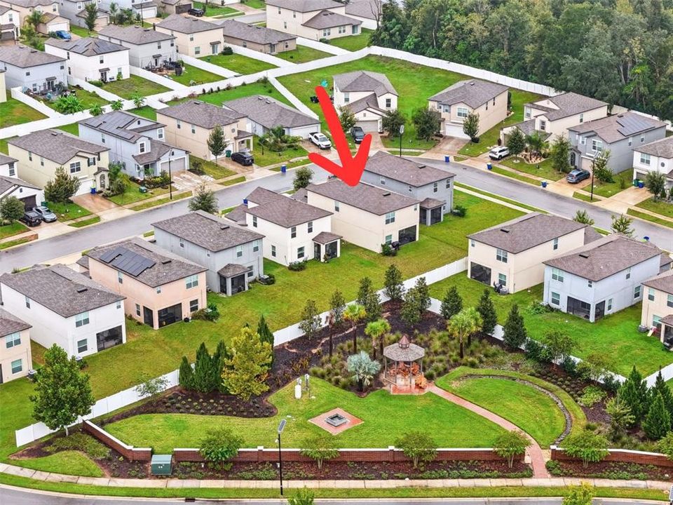 На продажу: $350,000 (4 спален, 2 ванн, 2073 Квадратных фут)