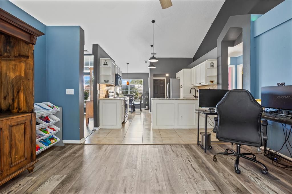 En Venta: $425,000 (3 camas, 2 baños, 1578 Pies cuadrados)