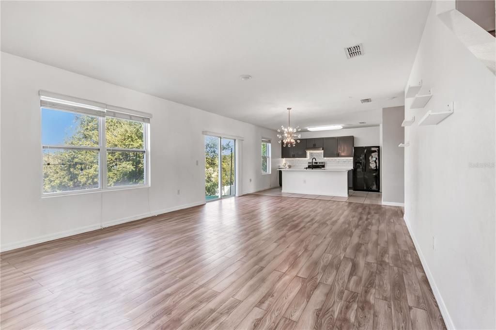 For Sale: $374,990 (4 beds, 2 baths, 2498 Square Feet)