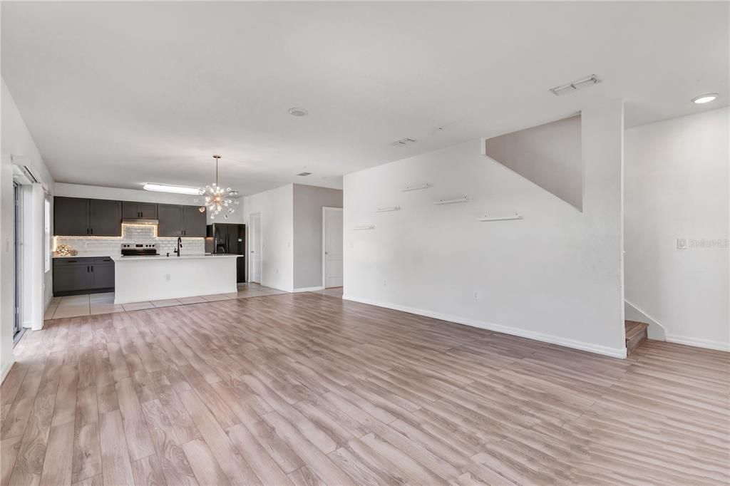 For Sale: $374,990 (4 beds, 2 baths, 2498 Square Feet)