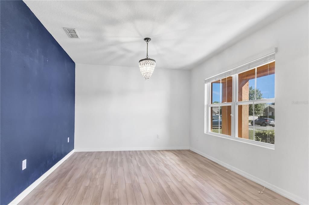 For Sale: $374,990 (4 beds, 2 baths, 2498 Square Feet)