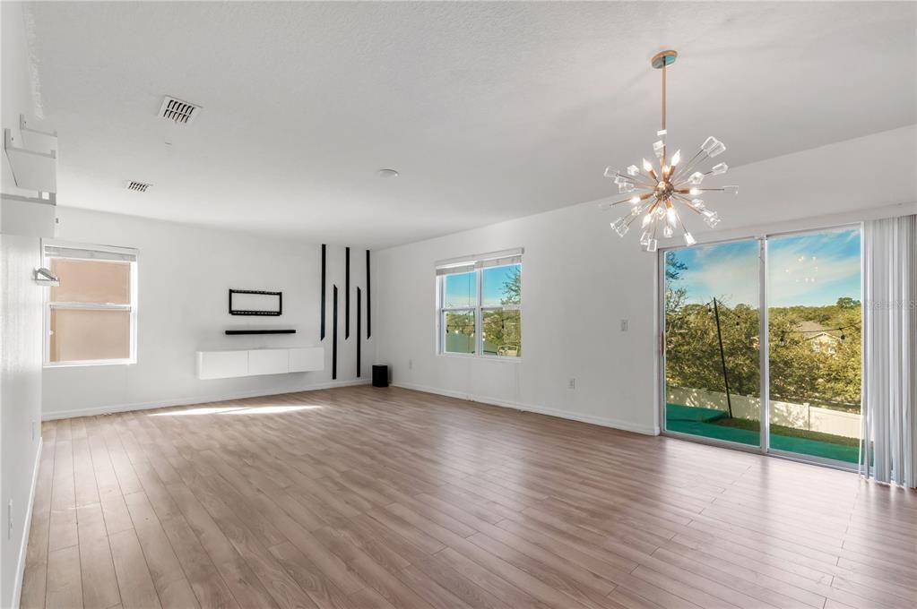 For Sale: $374,990 (4 beds, 2 baths, 2498 Square Feet)