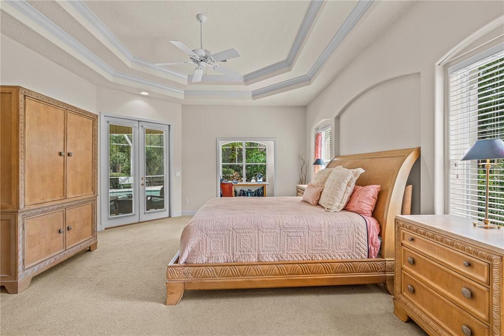 En Venta: $1,375,000 (4 camas, 4 baños, 4342 Pies cuadrados)