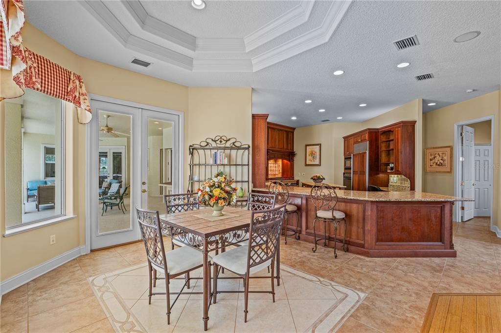 En Venta: $1,375,000 (4 camas, 4 baños, 4342 Pies cuadrados)