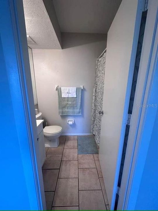 For Sale: $147,500 (2 beds, 2 baths, 888 Square Feet)
