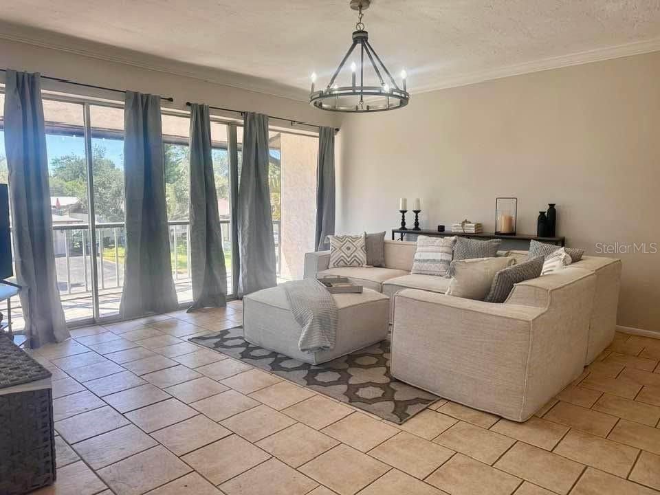 For Sale: $147,500 (2 beds, 2 baths, 888 Square Feet)