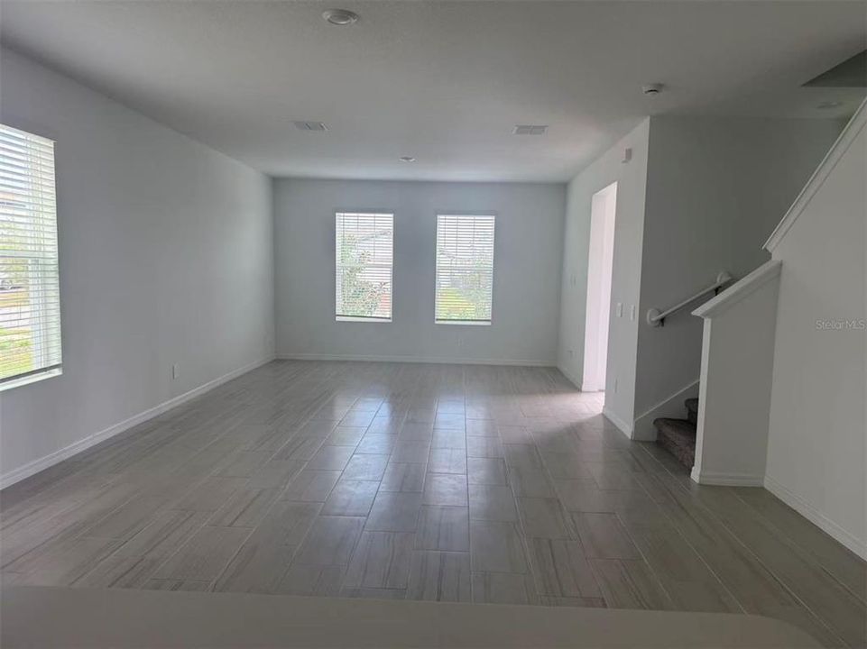 В аренду: $2,400 (4 спален, 2 ванн, 2109 Квадратных фут)