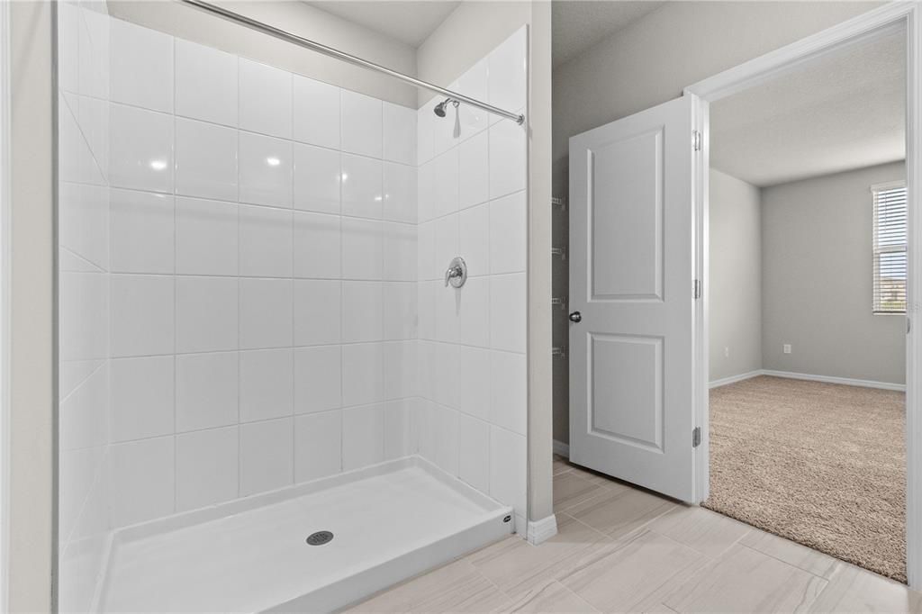На продажу: $339,900 (4 спален, 3 ванн, 1972 Квадратных фут)