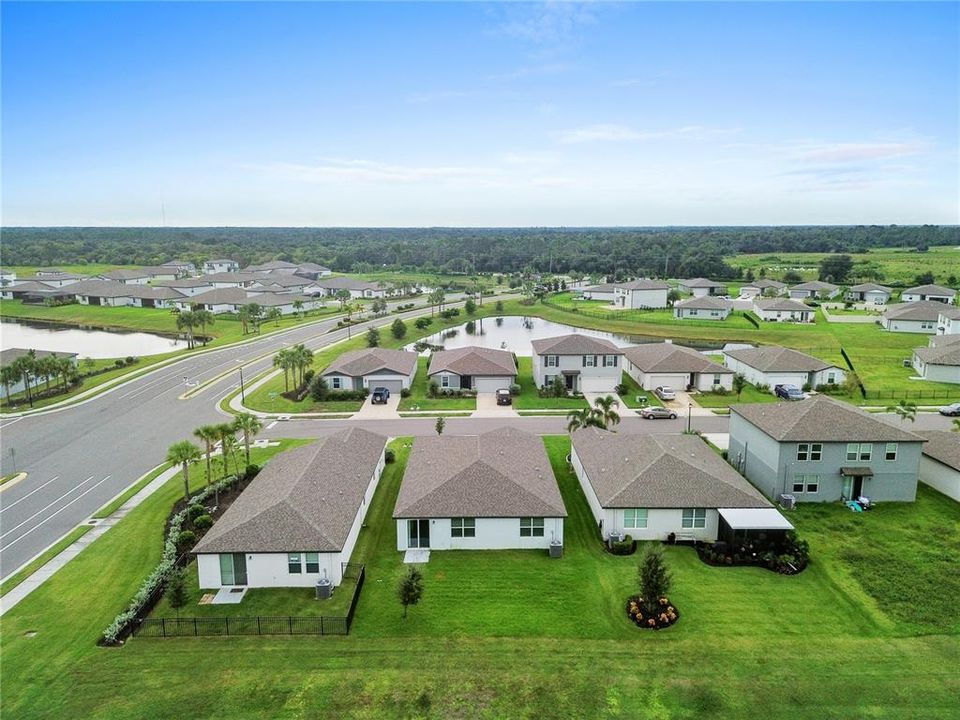 На продажу: $339,900 (4 спален, 3 ванн, 1972 Квадратных фут)