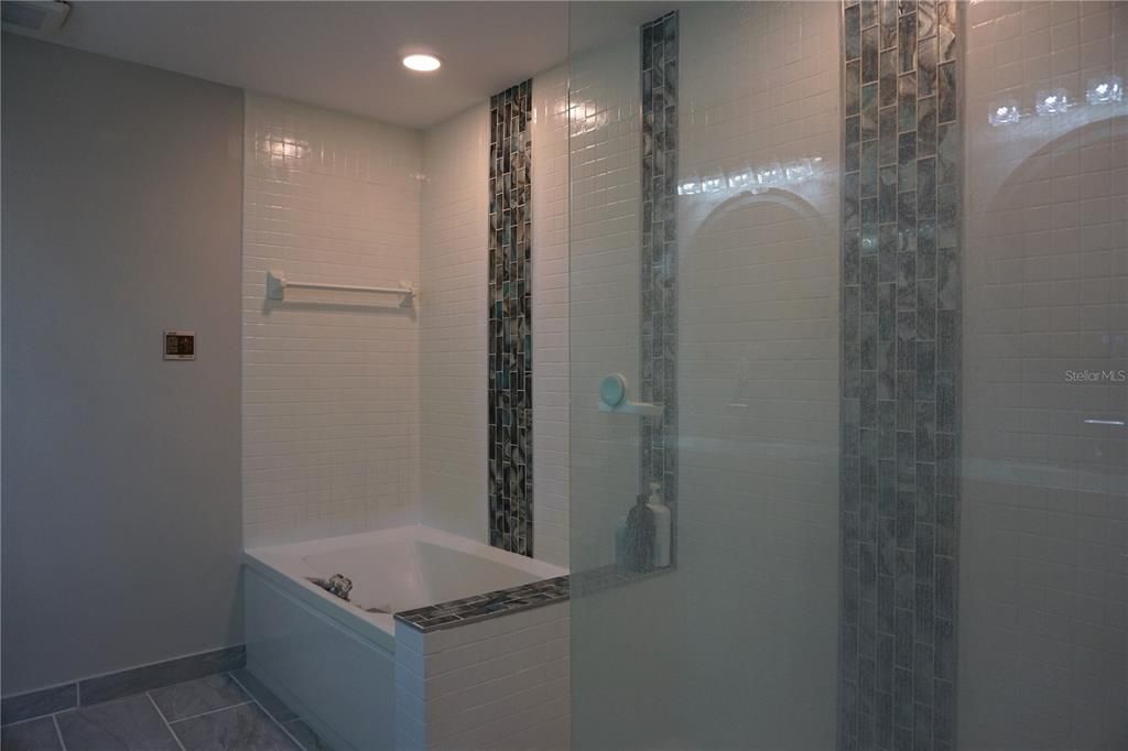 For Rent: $4,700 (3 beds, 3 baths, 1775 Square Feet)