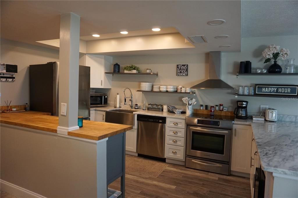 For Rent: $4,700 (3 beds, 3 baths, 1775 Square Feet)