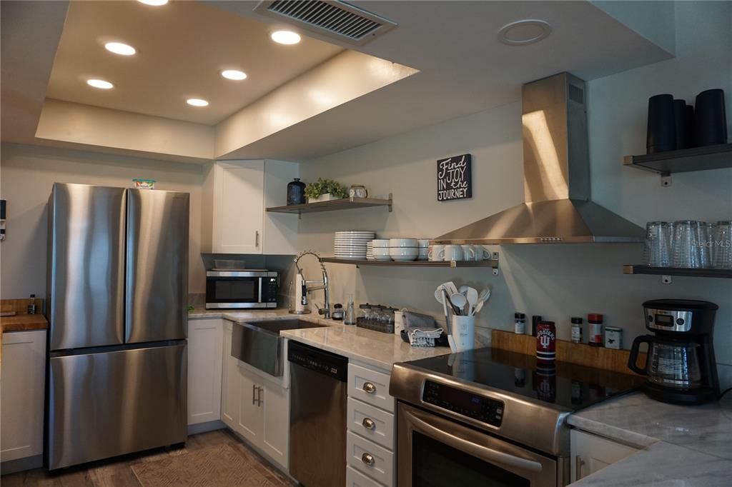 For Rent: $4,700 (3 beds, 3 baths, 1775 Square Feet)