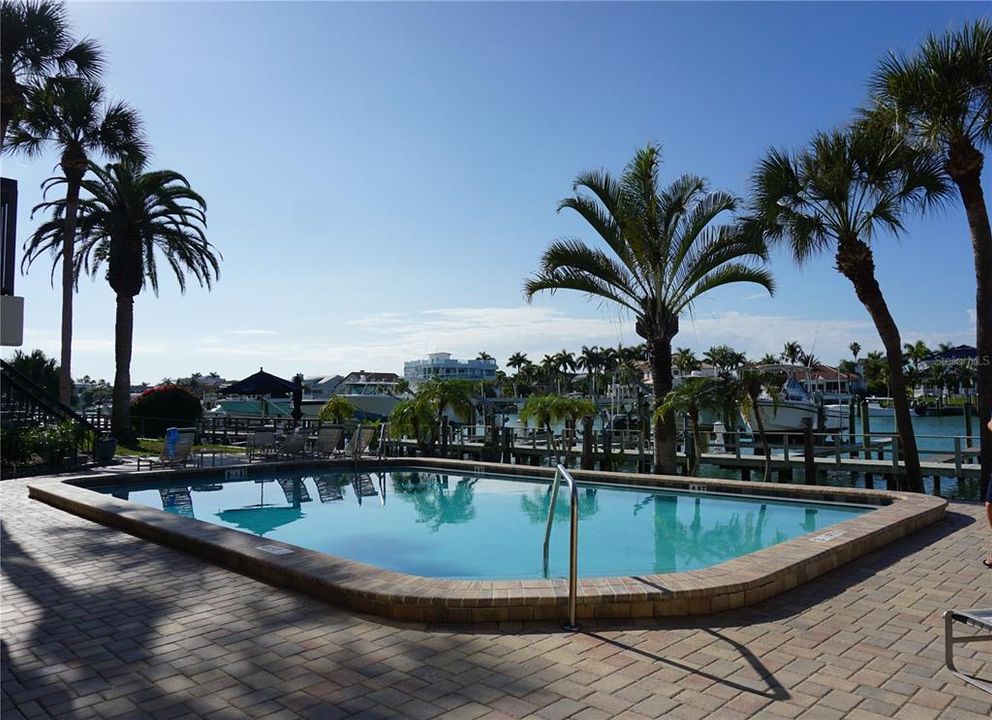 For Rent: $4,700 (3 beds, 3 baths, 1775 Square Feet)