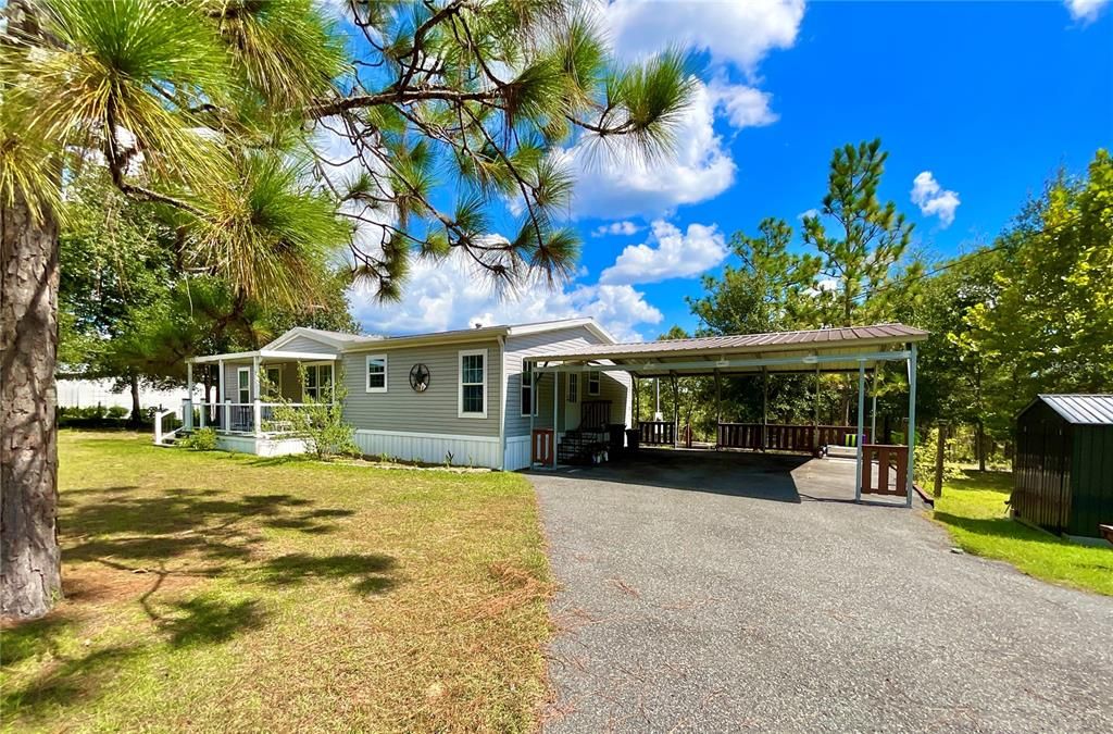 For Sale: $239,900 (3 beds, 2 baths, 1296 Square Feet)