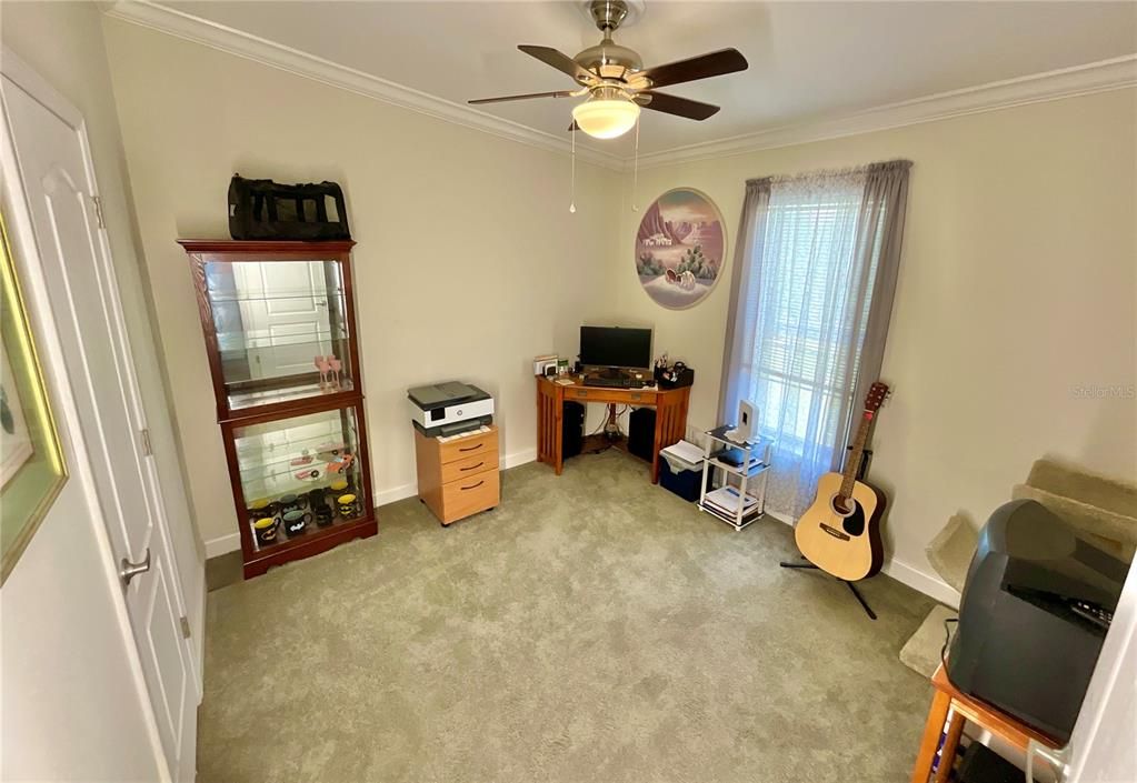 For Sale: $239,900 (3 beds, 2 baths, 1296 Square Feet)
