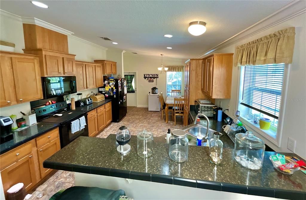 For Sale: $239,900 (3 beds, 2 baths, 1296 Square Feet)