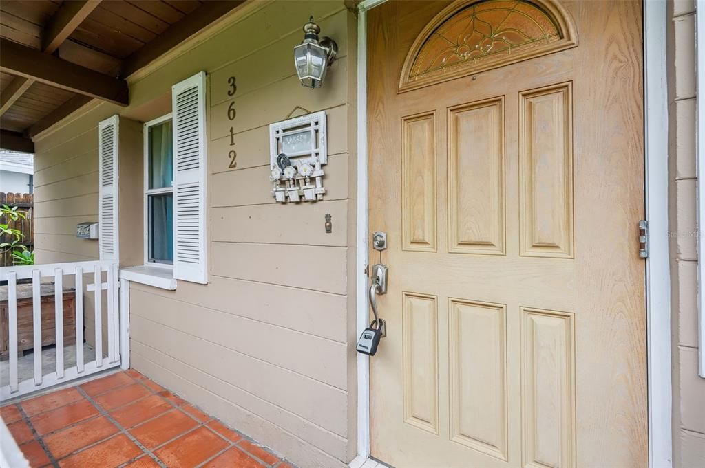 Activo con contrato: $225,000 (2 camas, 1 baños, 720 Pies cuadrados)