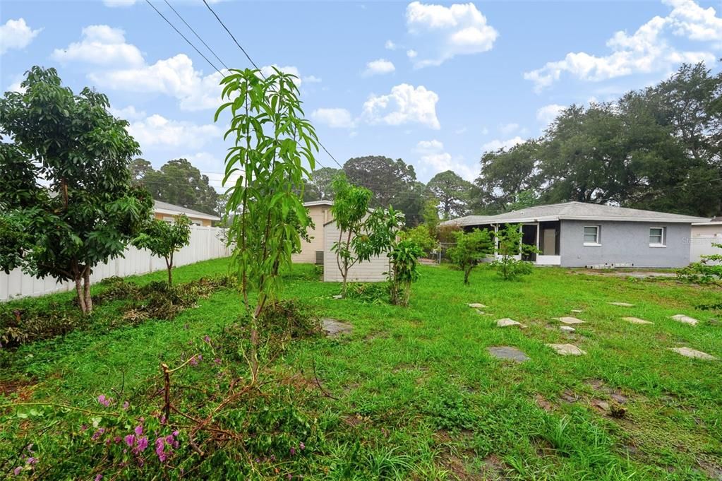 Activo con contrato: $225,000 (2 camas, 1 baños, 720 Pies cuadrados)