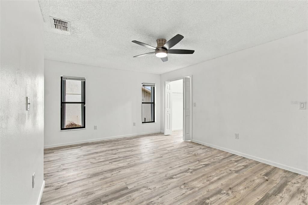 En Venta: $347,999 (3 camas, 2 baños, 1670 Pies cuadrados)