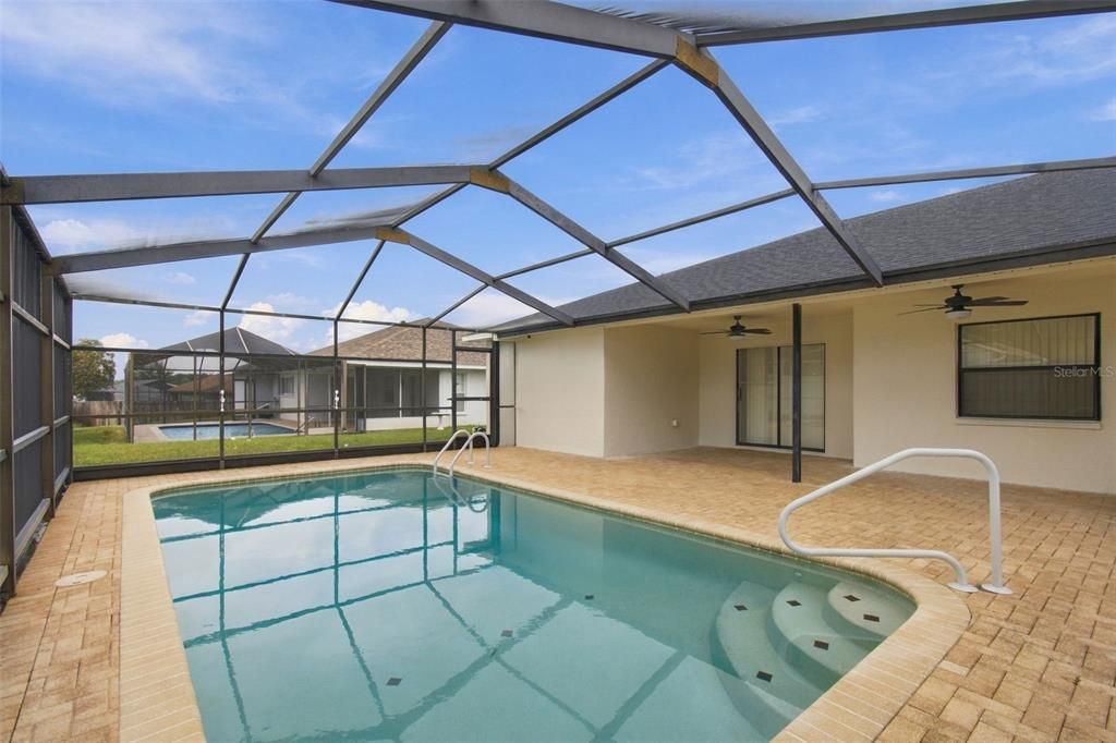 En Venta: $347,999 (3 camas, 2 baños, 1670 Pies cuadrados)
