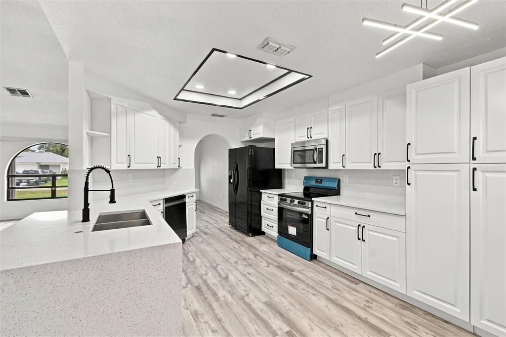 En Venta: $347,999 (3 camas, 2 baños, 1670 Pies cuadrados)