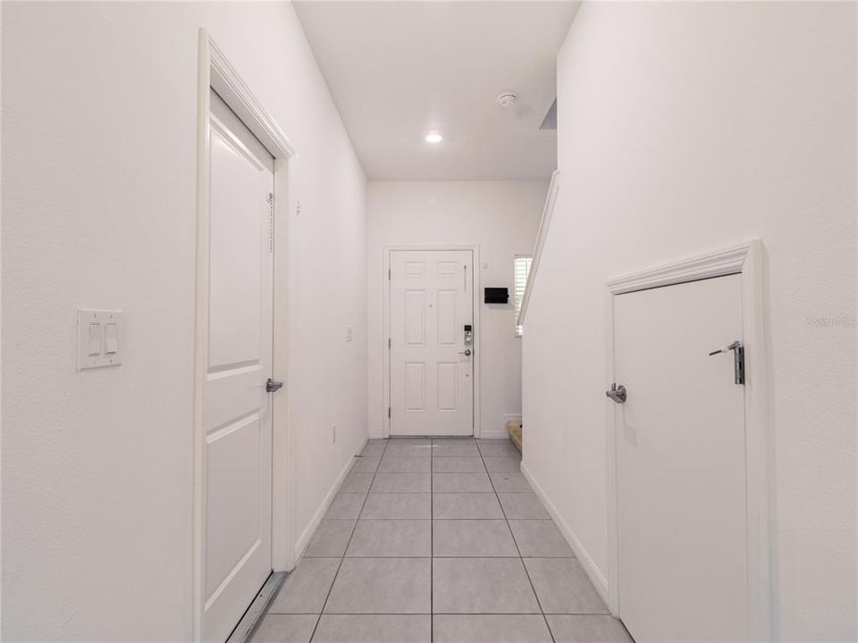 На продажу: $265,000 (3 спален, 2 ванн, 1407 Квадратных фут)