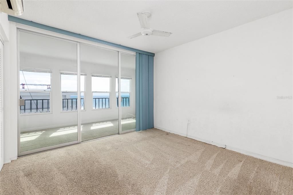 En Venta: $359,000 (1 camas, 1 baños, 700 Pies cuadrados)