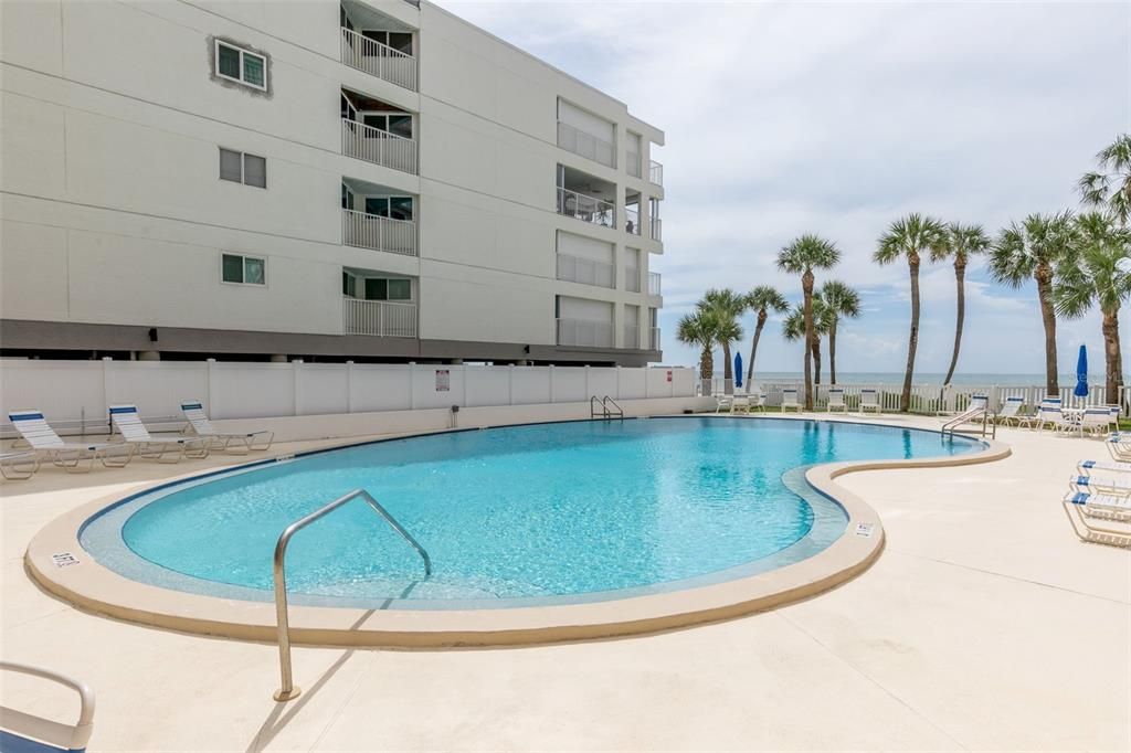 En Venta: $359,000 (1 camas, 1 baños, 700 Pies cuadrados)