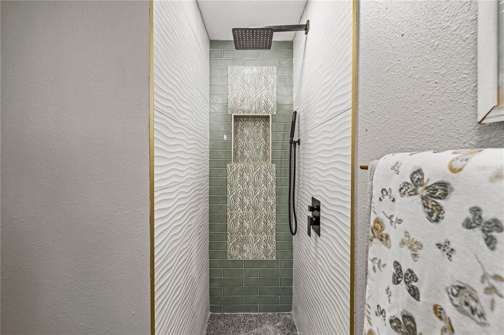 En Venta: $224,900 (3 camas, 2 baños, 1066 Pies cuadrados)