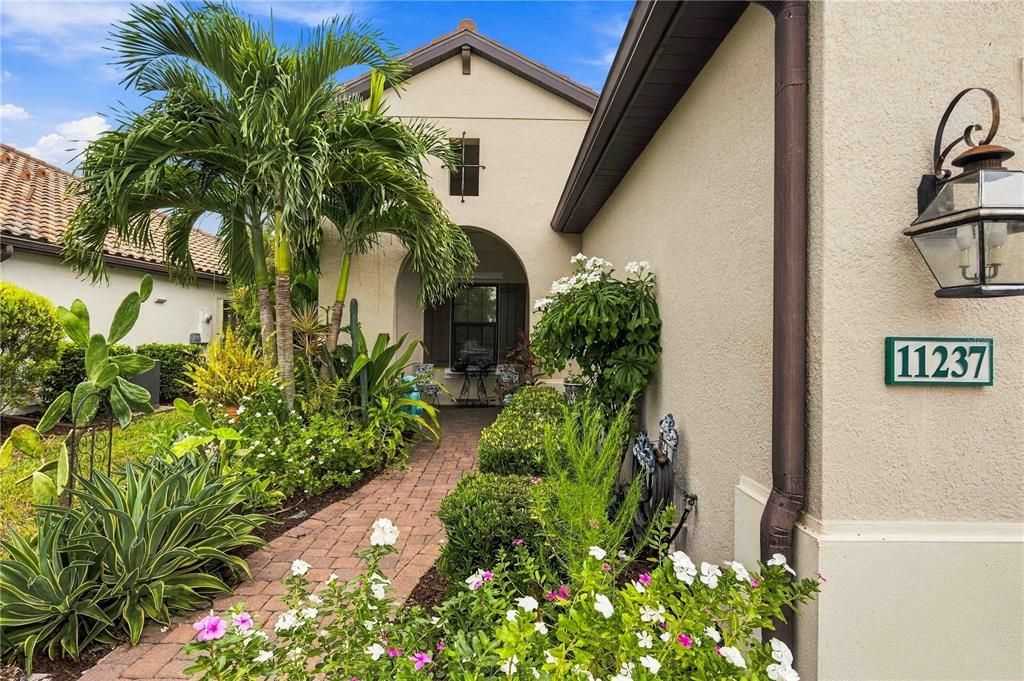 En Venta: $425,000 (3 camas, 2 baños, 1845 Pies cuadrados)
