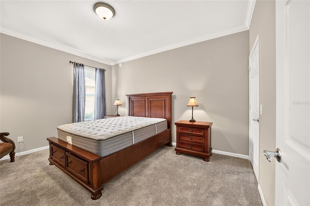 На продажу: $349,000 (2 спален, 2 ванн, 1922 Квадратных фут)