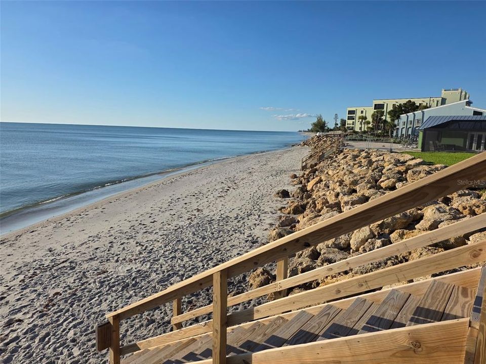 For Sale: $949,000 (2 beds, 2 baths, 1466 Square Feet)