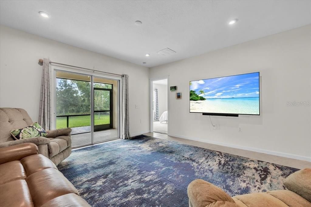 For Sale: $265,000 (3 beds, 2 baths, 1496 Square Feet)