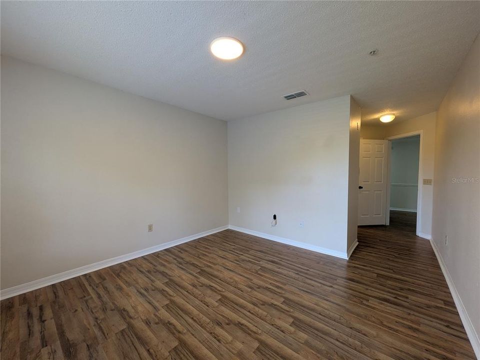 В аренду: $1,950 (3 спален, 2 ванн, 1180 Квадратных фут)