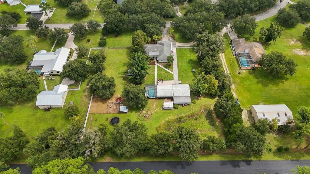 На продажу: $1,195,000 (5 спален, 2 ванн, 3489 Квадратных фут)