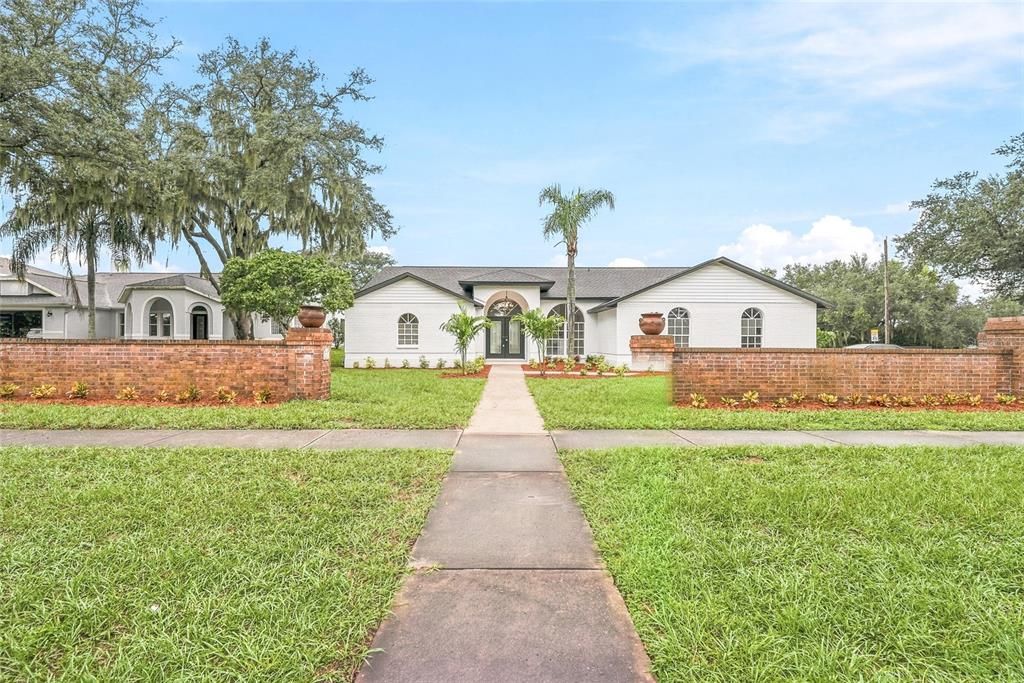 For Sale: $759,900 (5 beds, 3 baths, 3401 Square Feet)