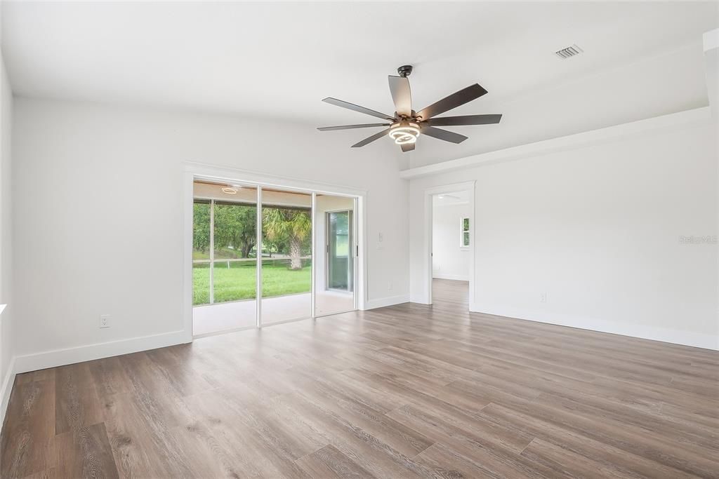 For Sale: $759,900 (5 beds, 3 baths, 3401 Square Feet)