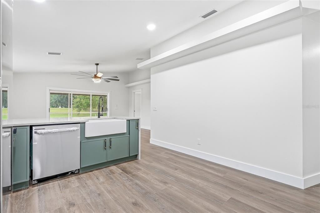 For Sale: $759,900 (5 beds, 3 baths, 3401 Square Feet)