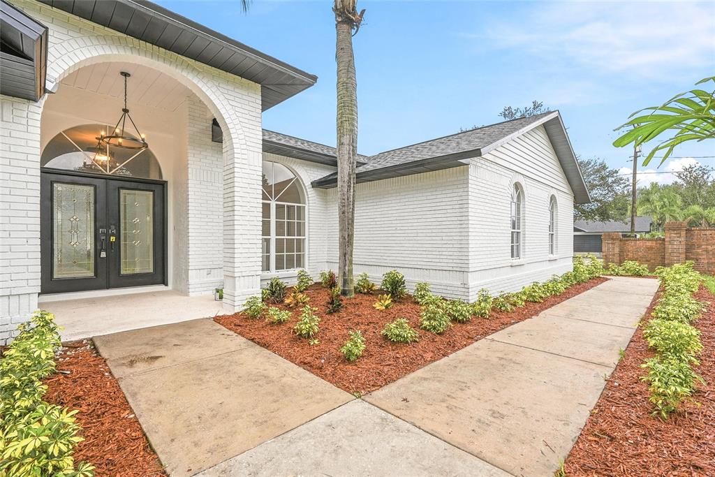 For Sale: $759,900 (5 beds, 3 baths, 3401 Square Feet)